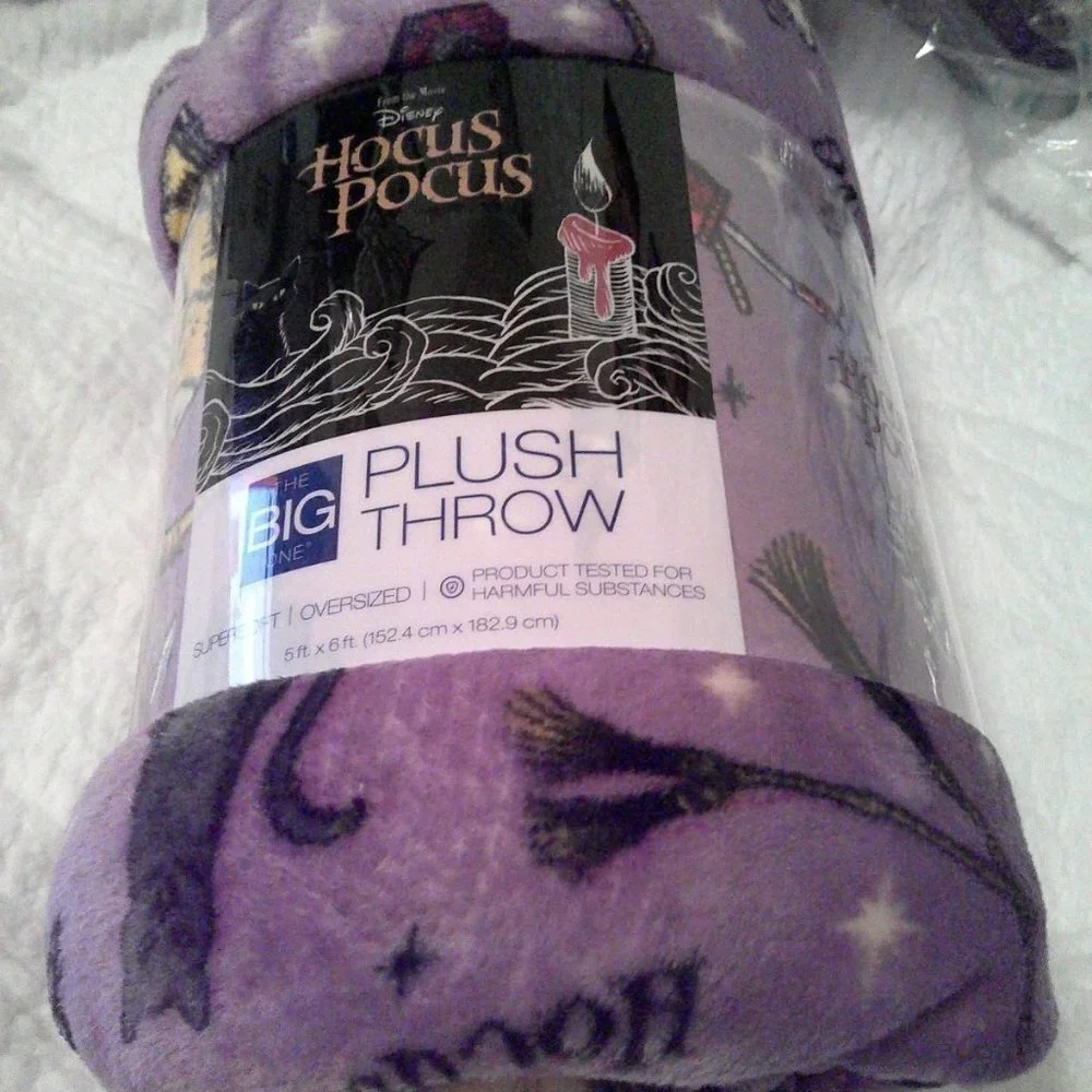 Disney The Big One Hocus Pocus Throw blanket